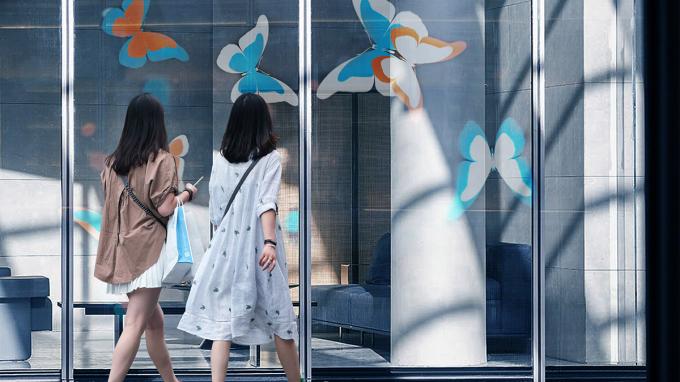 Transparent P3.91 Holographischer Led-Bildschirm Vollfarb-Led-Display-Bildschirm Holographischer unsichtbarer unsichtbarer Led-Bildschirm 1